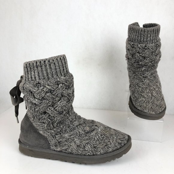 UGG Shoes - UGG Women's Size 9 Isla Grey Cable Knit Sweater Lace-Up Ankle Booties Boots